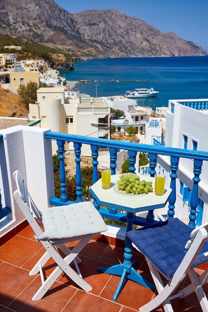 Glaros Hotel Studio (Triple) 22