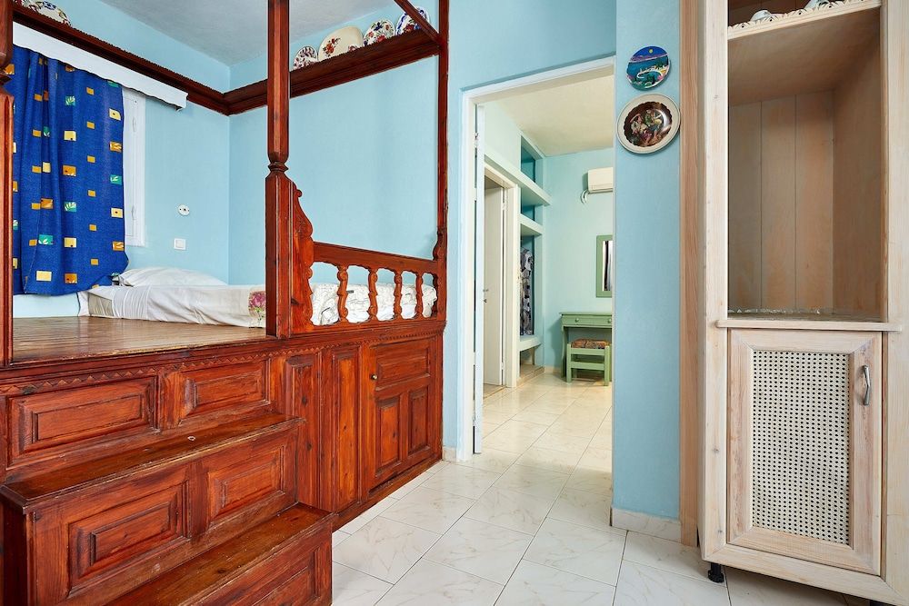 Glaros Hotel Apartment 15