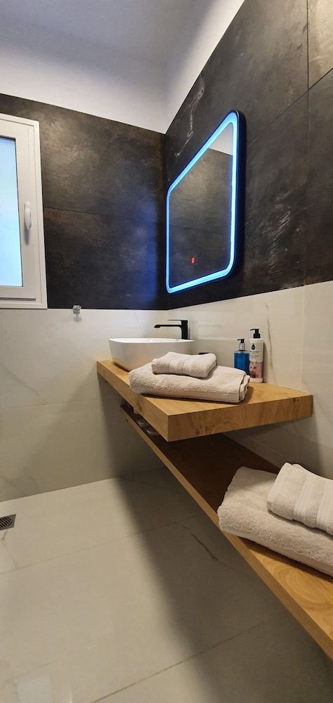 GK Athens Deluxe Apartment, 1 Bedroom 47