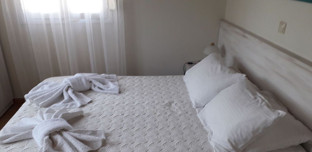 No5 Second Floor Apartment Double Bed