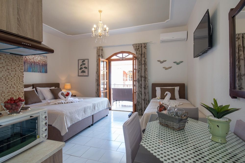 Superior Triple Room, Sea View (4 LEVANTES)