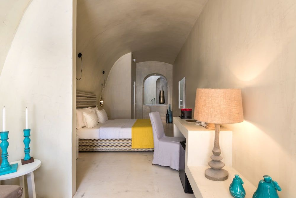 undefined Mythical Blue Luxury Suites 2