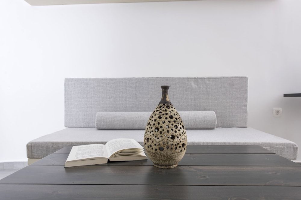 undefined Ambition Suites 3