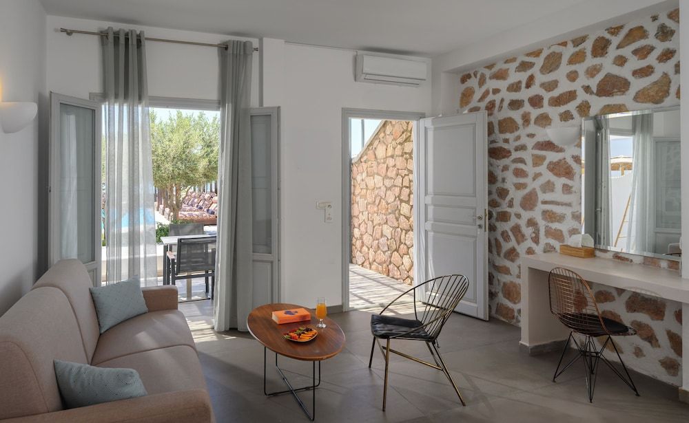 Impressive One Executive Double Room, Pool Access 7