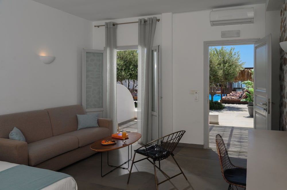 undefined Impressive One 8