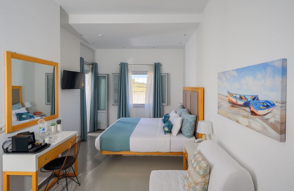 undefined Impressive One 4