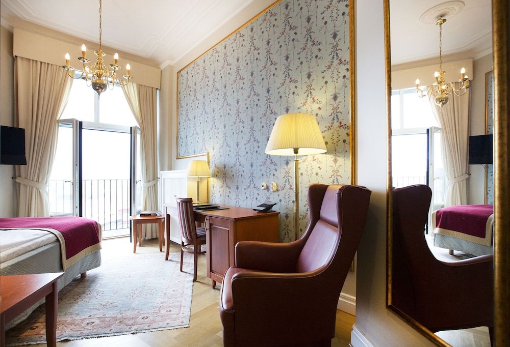 Grand Hotel - Lund Queen Room (140 bed) 6