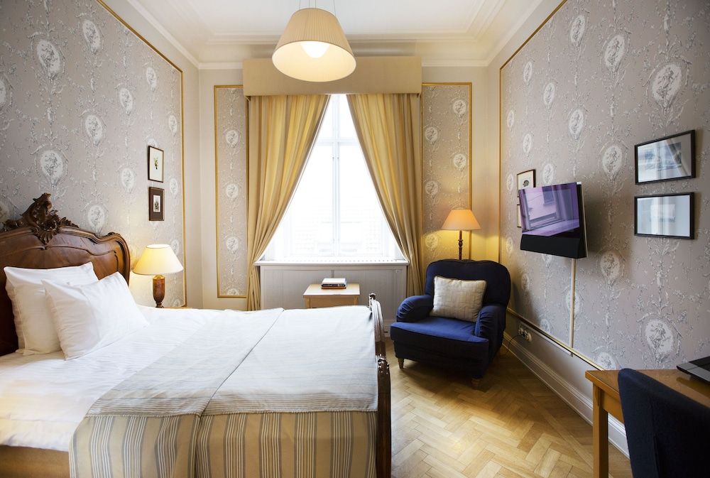 Grand Hotel - Lund Queen Room (140 bed) 3