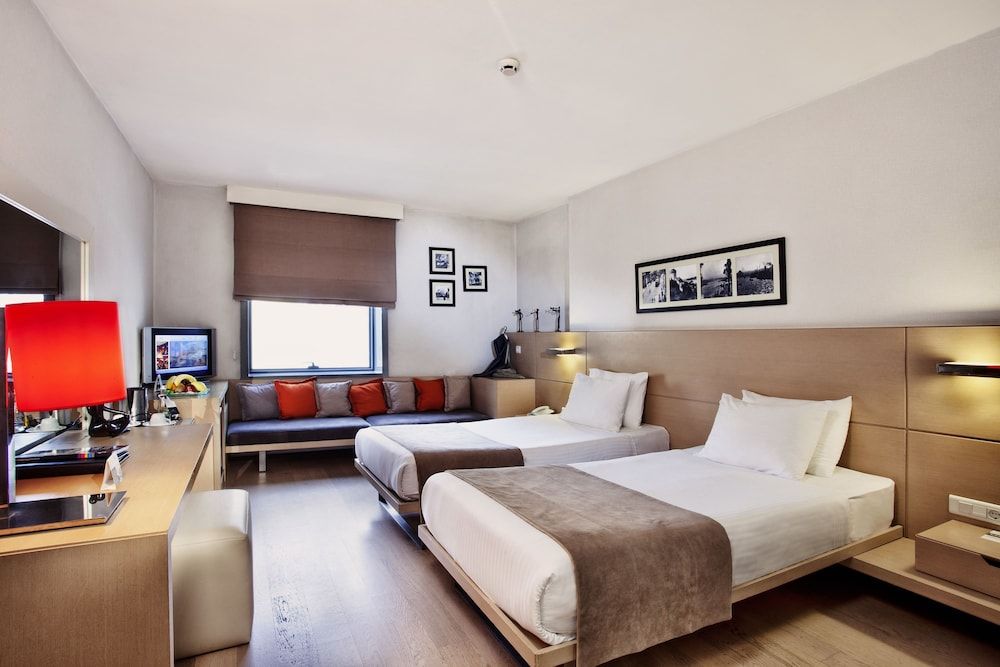 undefined Eresin Hotels Taxim & Premier 4