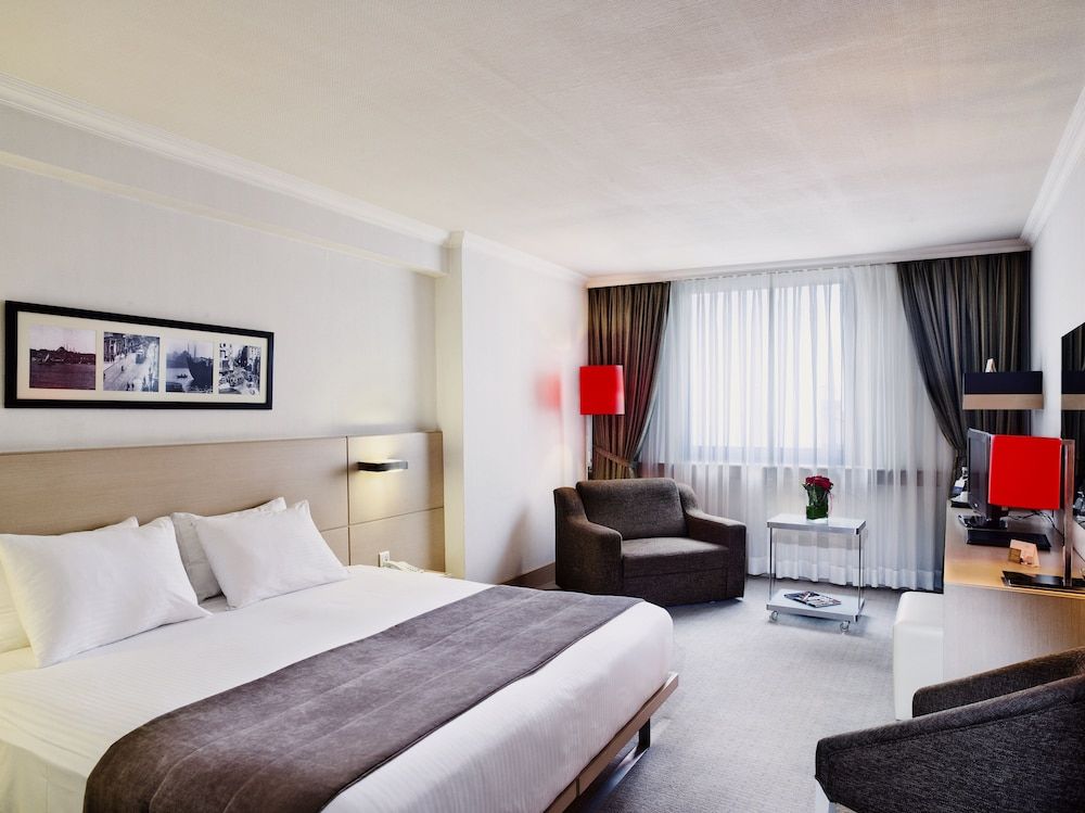 undefined Eresin Hotels Taxim & Premier