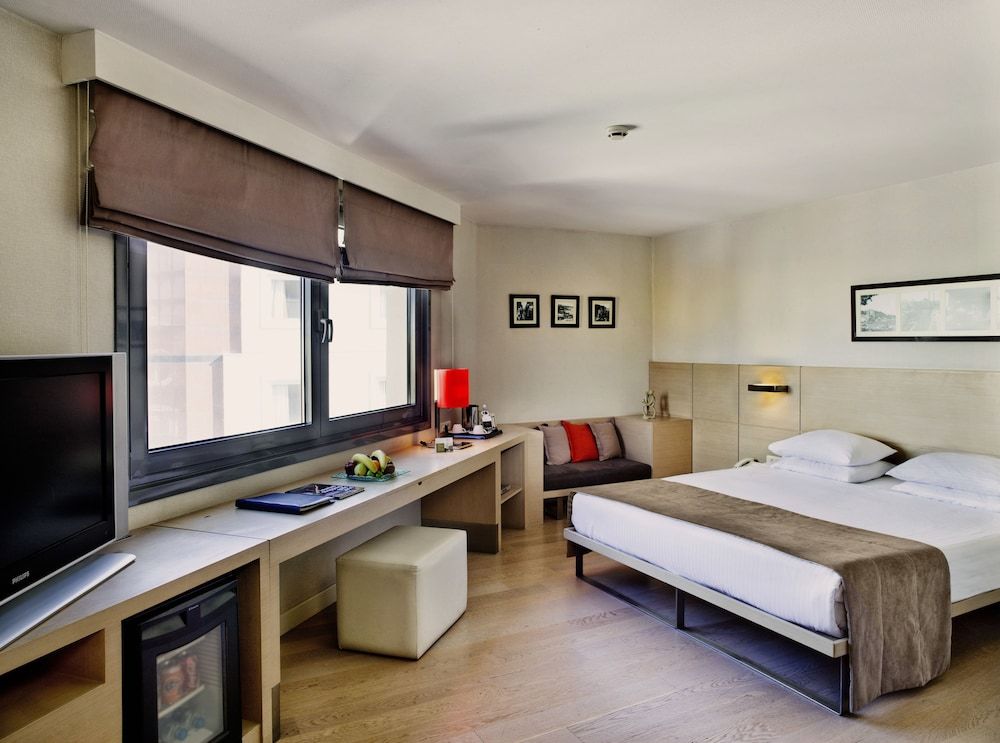 undefined Eresin Hotels Taxim & Premier 2