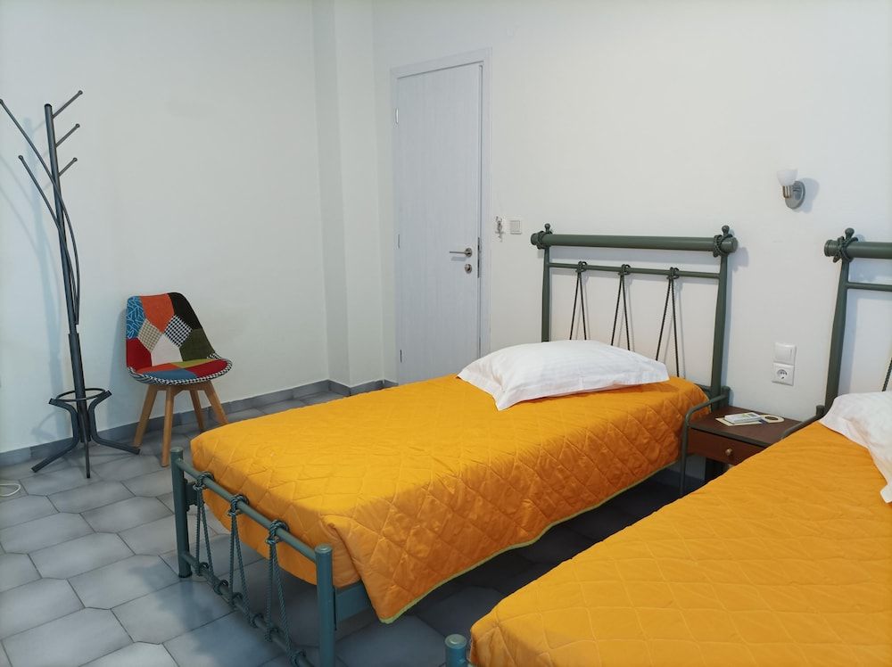 Albatros Hotel Economy Twin Room 2