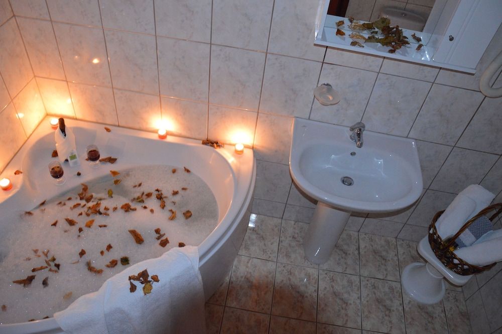 Hani Zisi Hotel Junior Suite, Fireplace, Sea View 8