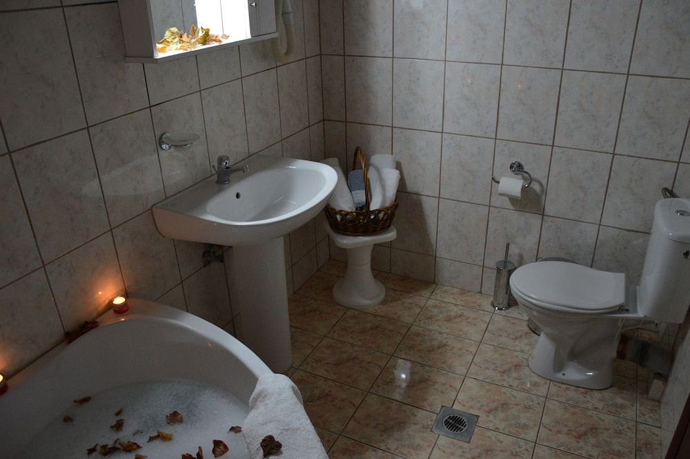 Hani Zisi Hotel Junior Suite, Fireplace, Sea View 7