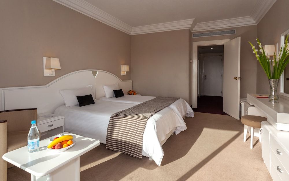 El Mouradi Palace Standard Room 6