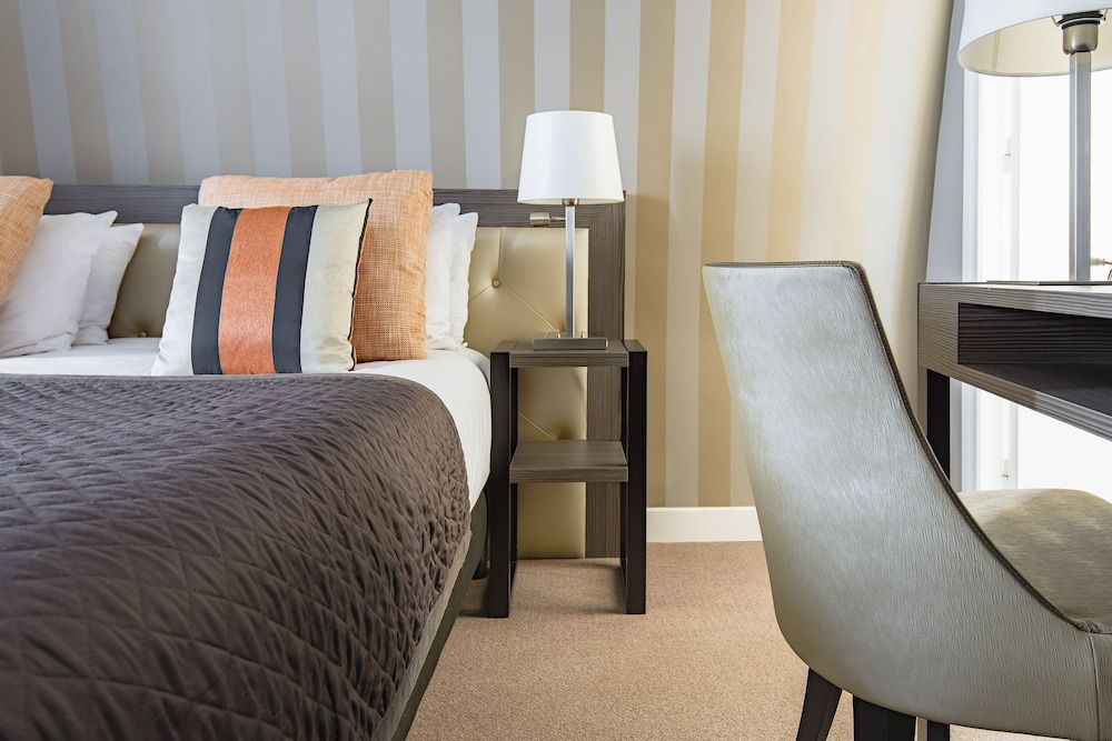 Hotel Eiffel Kennedy Basic Double Room 13