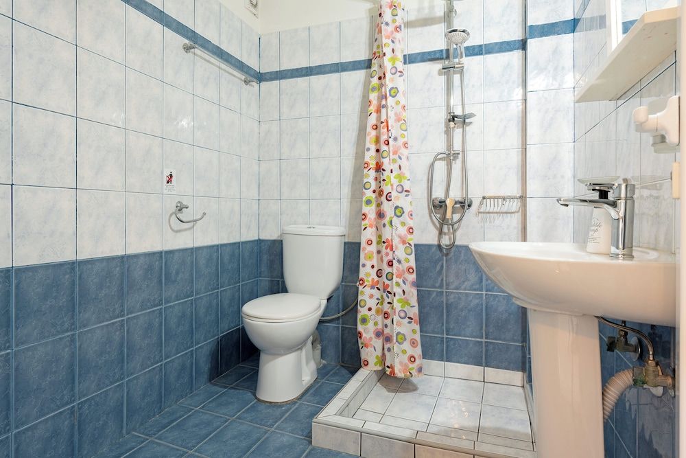 Oskars Studios & Apartments Superior Studio, Sea View 8