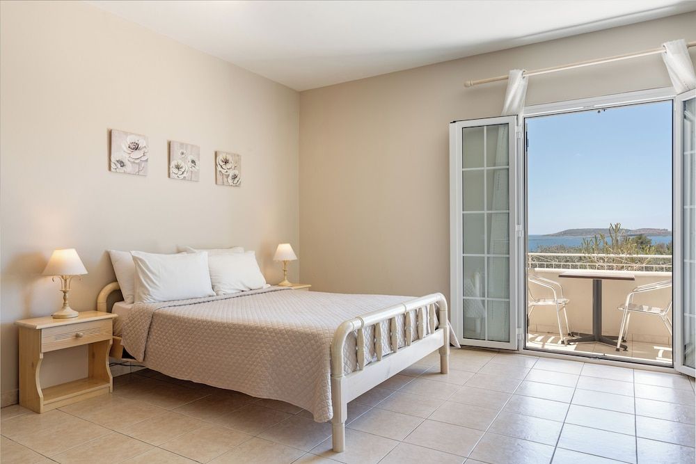 Oskars Studios & Apartments Superior Studio, Sea View 2