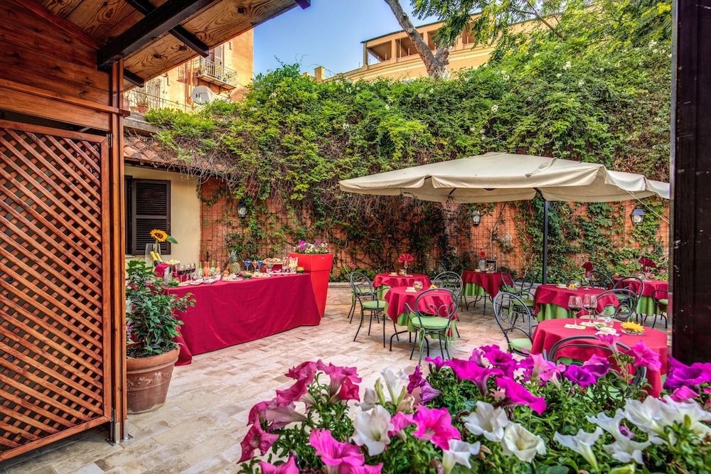 undefined Hotel Rome Garden 9