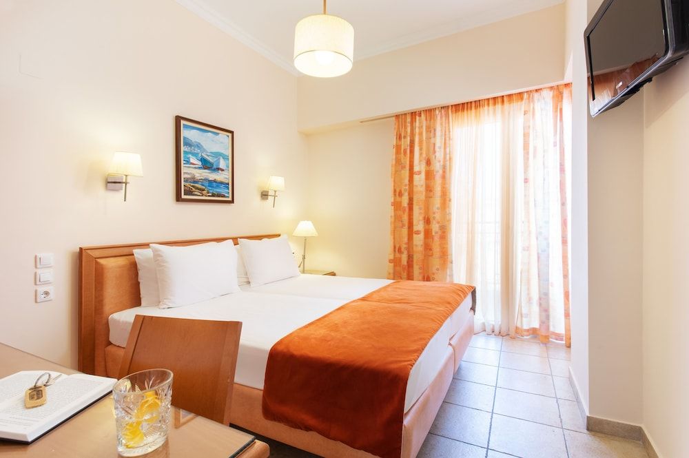 Pantheon City Hotel Classic Double Room, Partial Sea View