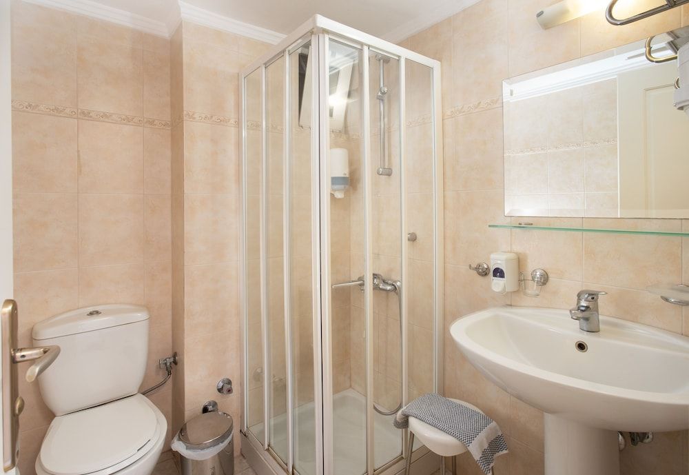 Pantheon City Hotel Classic Double Room, Partial Sea View 8