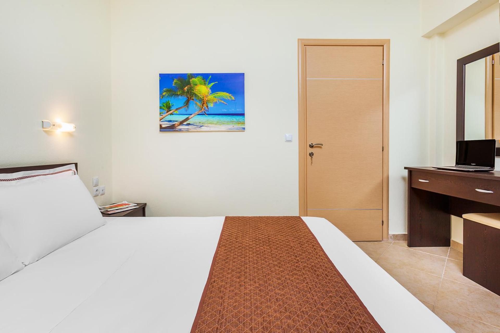 Suite with Garden View