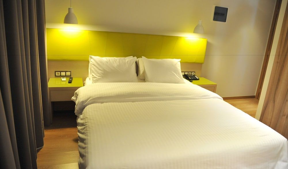 Elements Rooms and Apartments Standard Double Room
