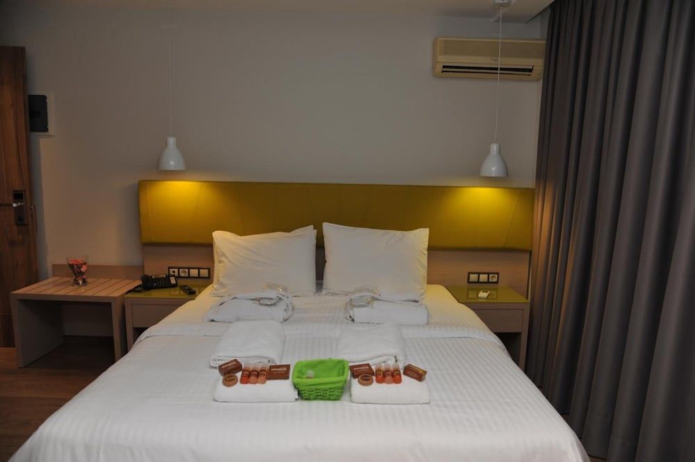 Elements Rooms and Apartments Economy Double Room 3