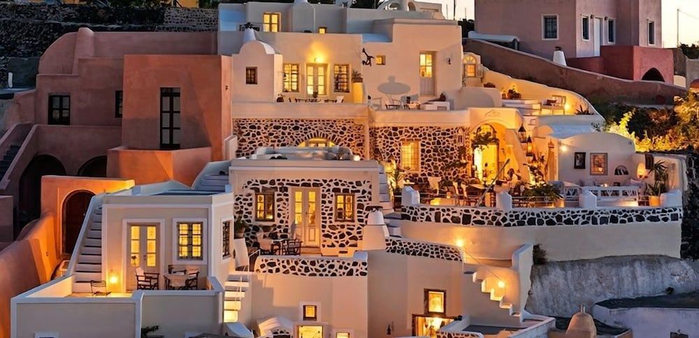undefined Heliophos Boutique Caves 10