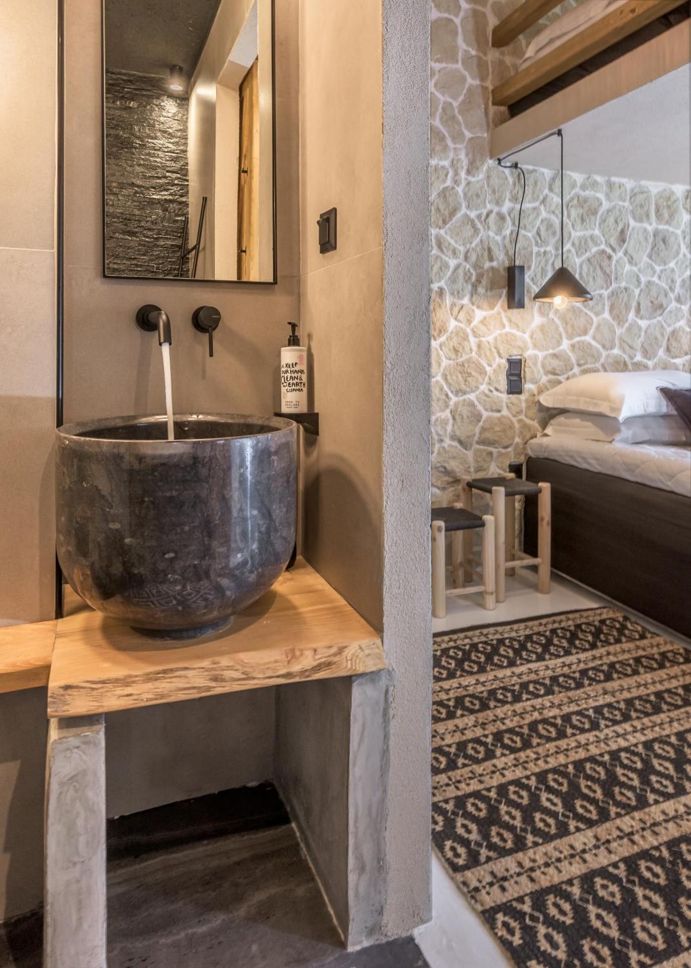 Captain Zeppos Apartment with Sea View 3