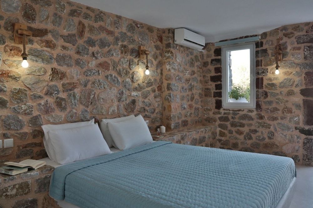 undefined Sakas Residences 8