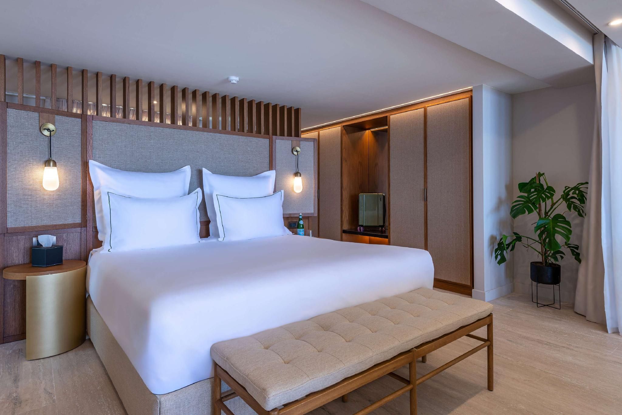 Honeymoon Suite with Private Pool
