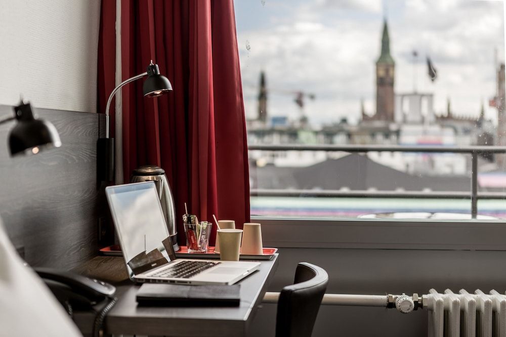 ProfilHotels Mercur Classic Queen Room 8