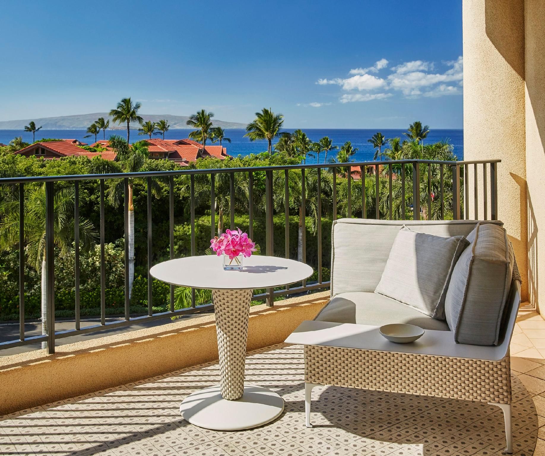 Deluxe Ocean-View Room (2 Queen Beds)