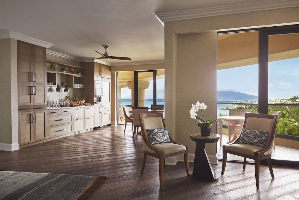 Club Ocean View Prime Executive Suite Accessible