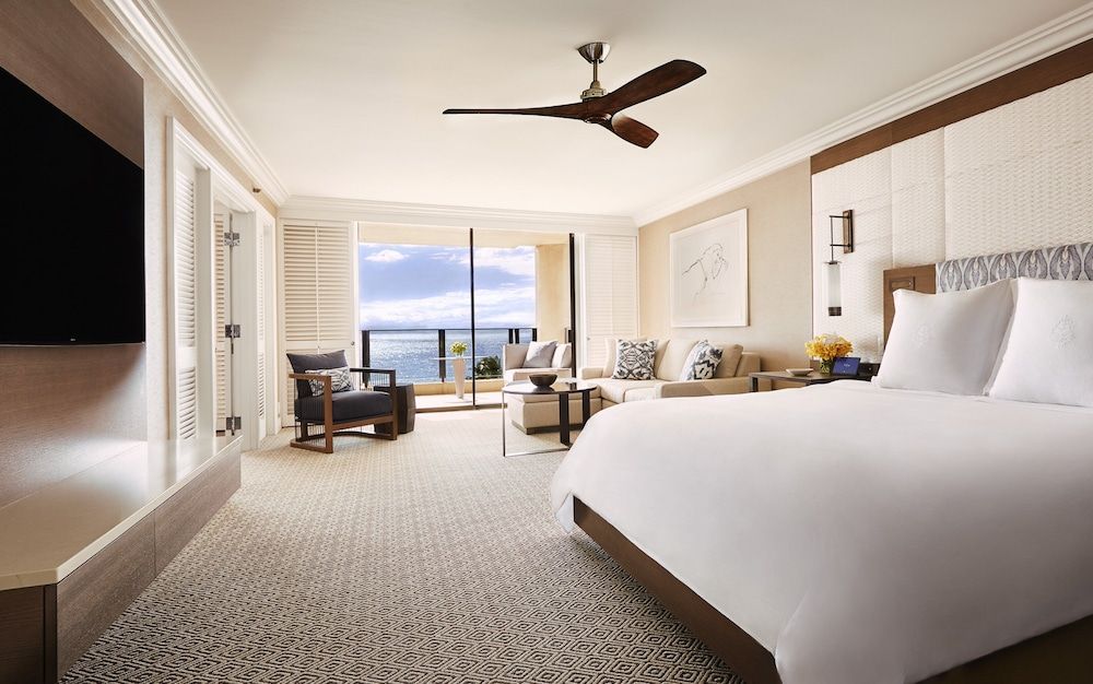 Club Ocean Front One Bedroom Suite