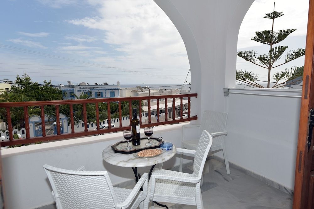 undefined Sunflower Santorini 6