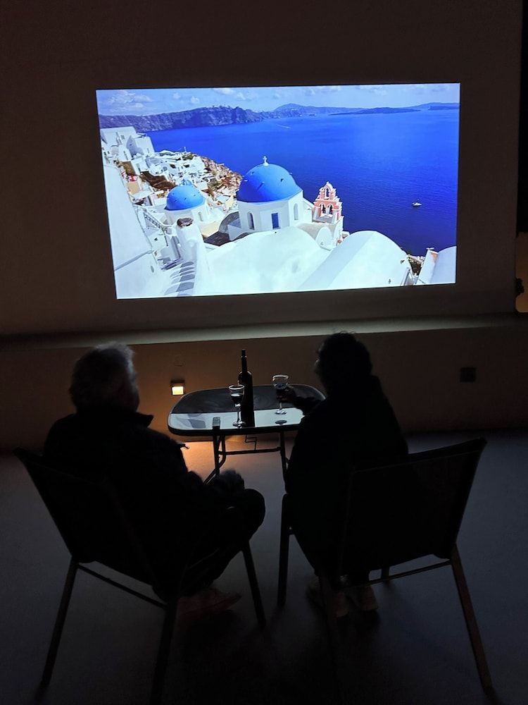 Love Nest villa Panoramic Villa, 1 Bedroom, Jetted Tub 4