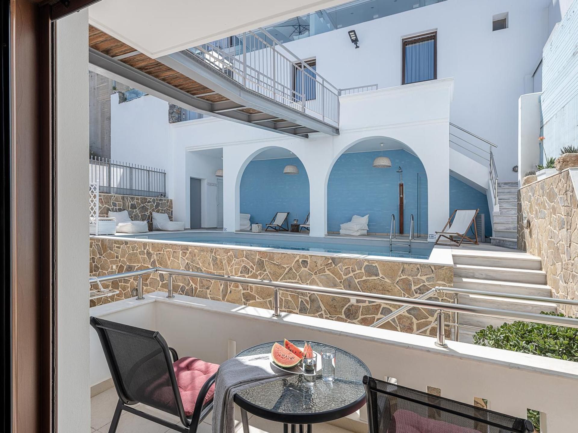 Junior Suite with Pool View