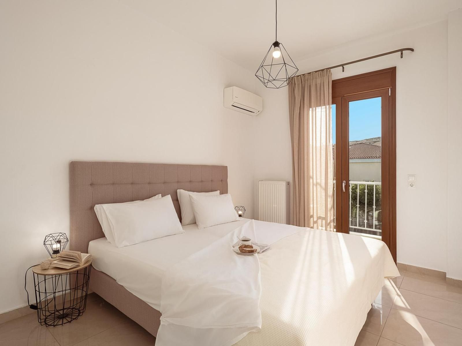 Family Apartment with Sea View