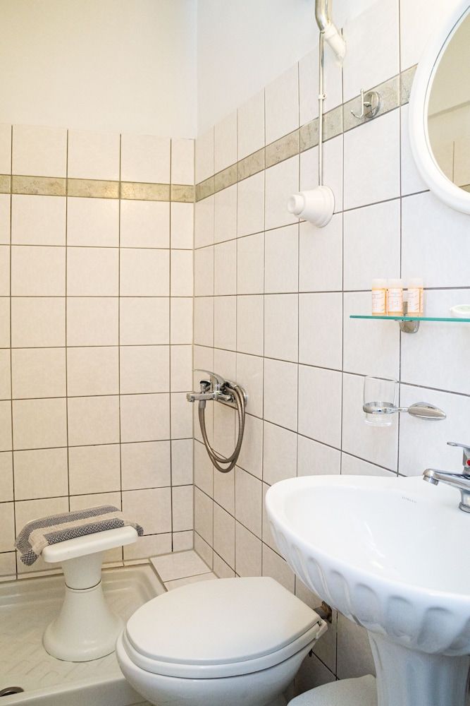 Hotel Argo Twin Room 7