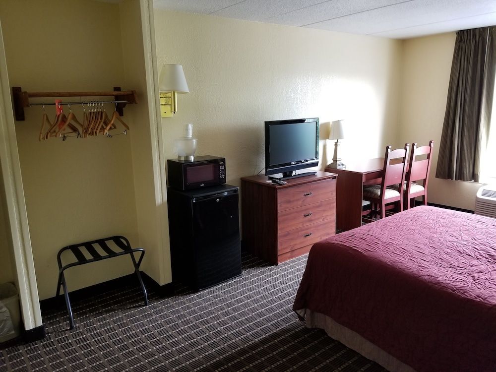 Room, 1 Queen Bed, Non Smoking