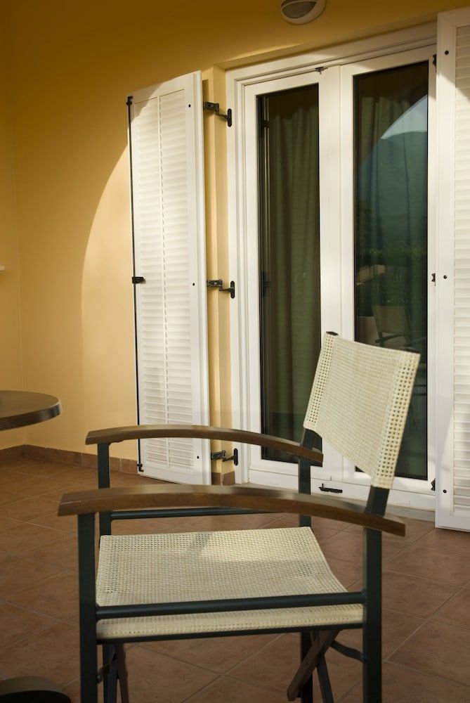 Kallicrates Village Comfort Studio 5