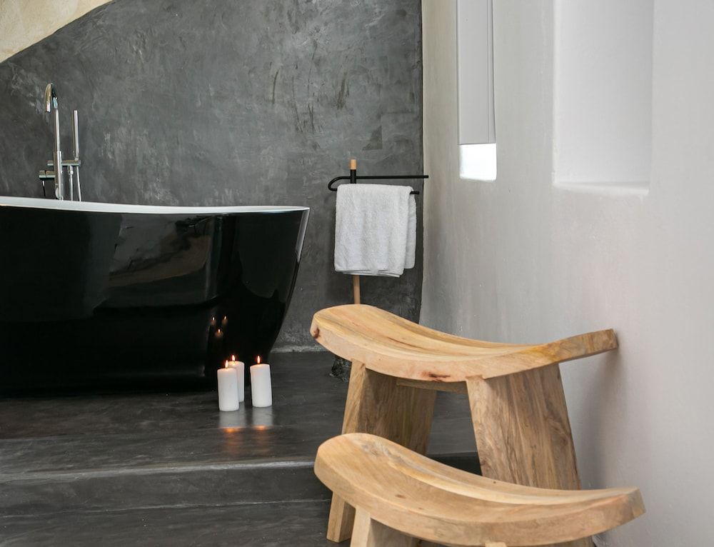 Elysian Santorini Luxury Cave Villa, Private Hot Tub, Sea View 12