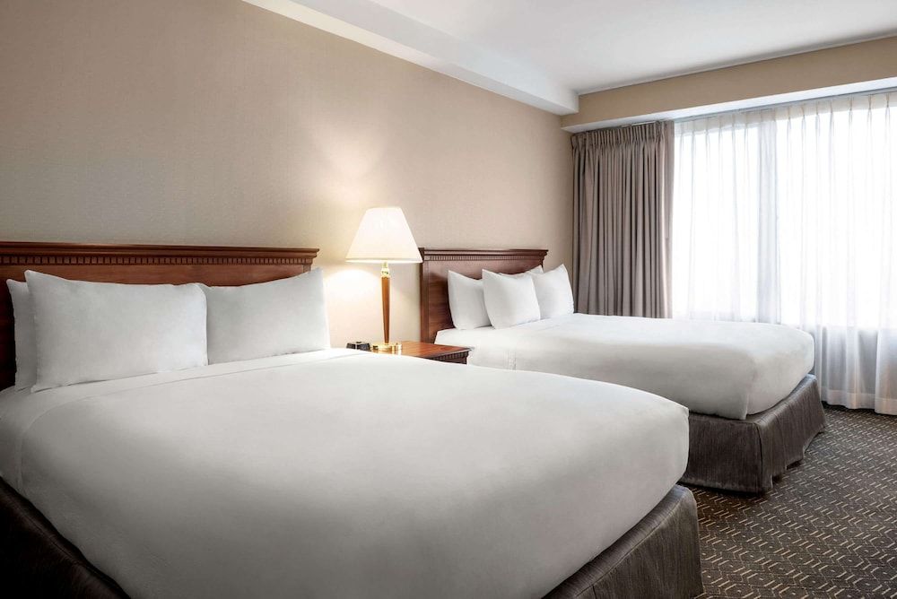 Room, 2 Queen Beds, Non Smoking