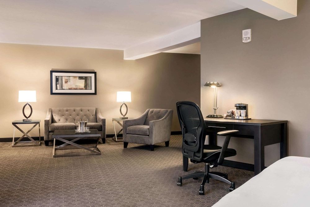 Junior Suite, 2 Queen Beds, Accessible, Non Smoking