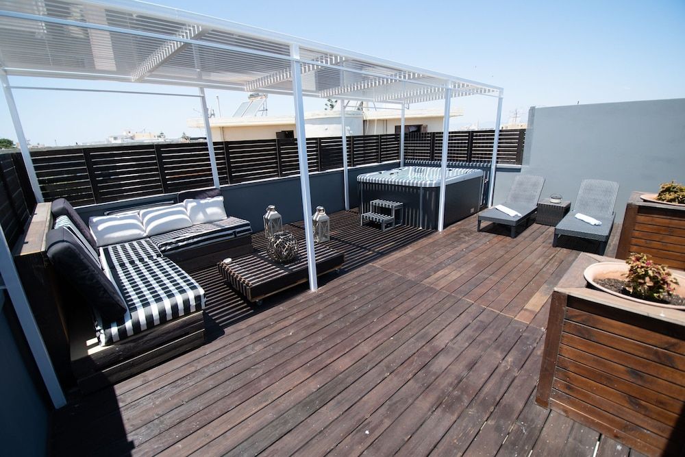 Lydia Hotel Family Apartment, 3 Bedrooms, Kitchen 17