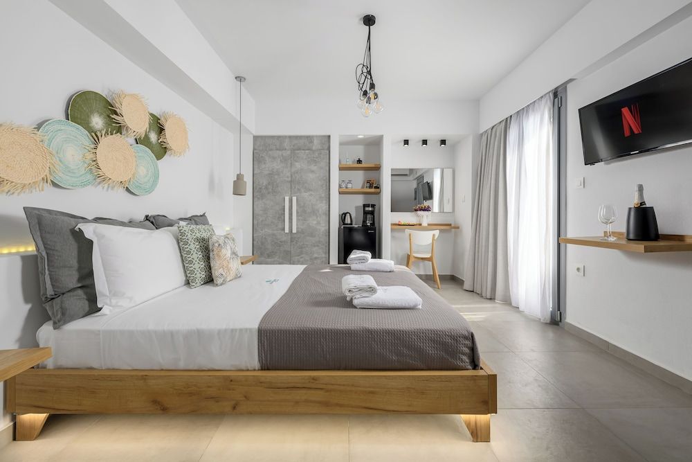 Double Room (Shared Balcony)