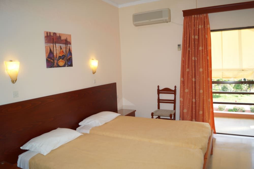 Hotel Brati - Arcoudi