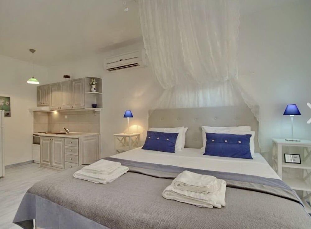 Executive Studio